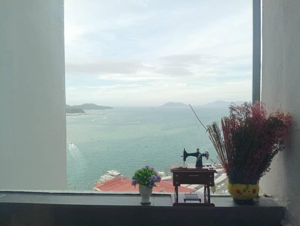 K Seaview At The Shore, *